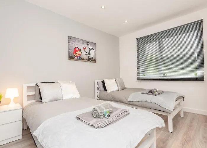 Holiday home Spacious Retreat Near Centre - Pass The Keys