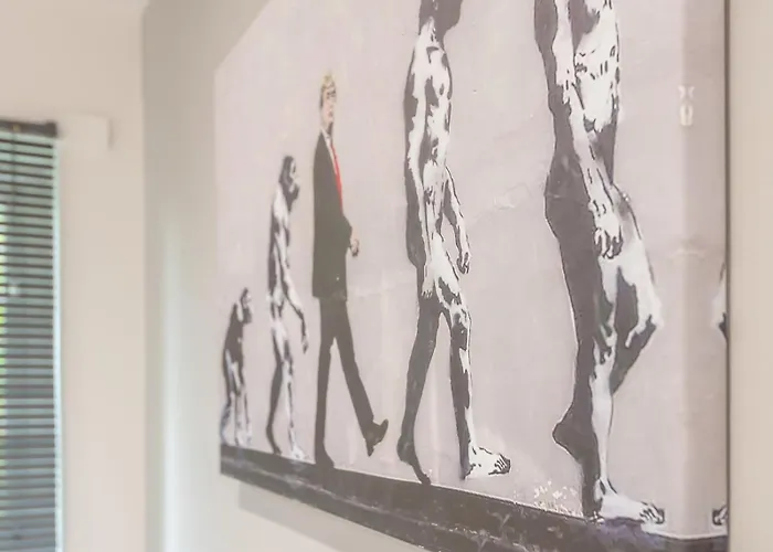 Spacious Retreat Near Centre - Pass The Keys